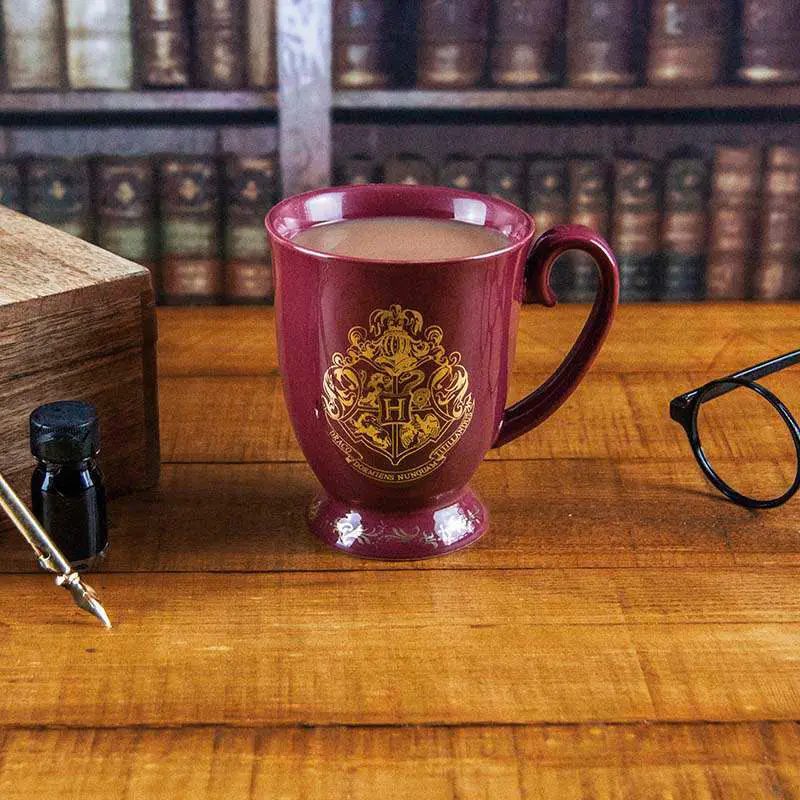 Harry Potter Hogwarts mug (photo 1)